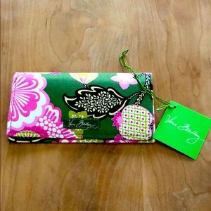 Vera Bradley checkbook cover Olivia pink